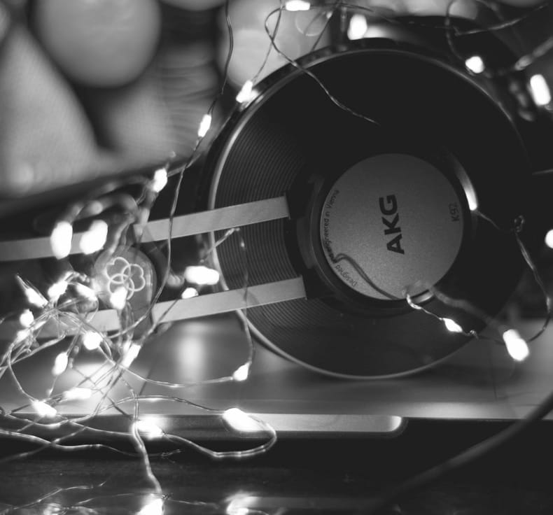 XX99 Mark I Headphones gallery image 3