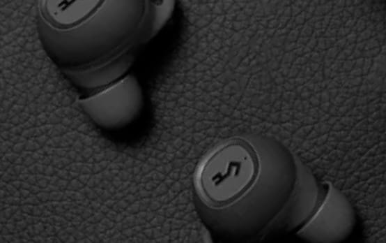 YX1 Earphones gallery image 1